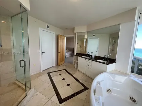 Sunny Isles Beach FL 33160