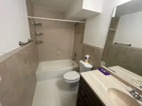 809 NE 199th Street Miami FL 33179