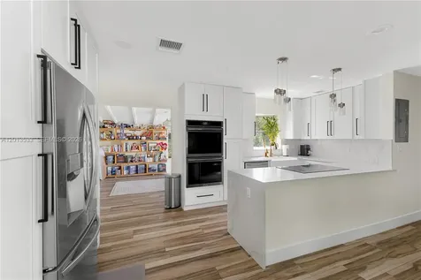 2716 NW 3rd Avenue Wilton Manors FL 33311