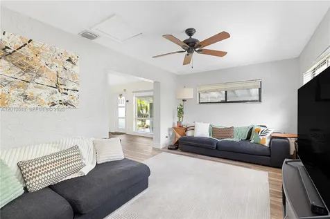2716 NW 3rd Avenue Wilton Manors FL 33311