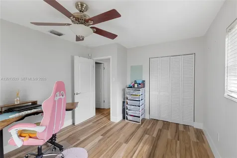 2716 NW 3rd Avenue Wilton Manors FL 33311