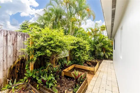 2716 NW 3rd Avenue Wilton Manors FL 33311