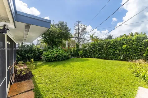 2716 NW 3rd Avenue Wilton Manors FL 33311