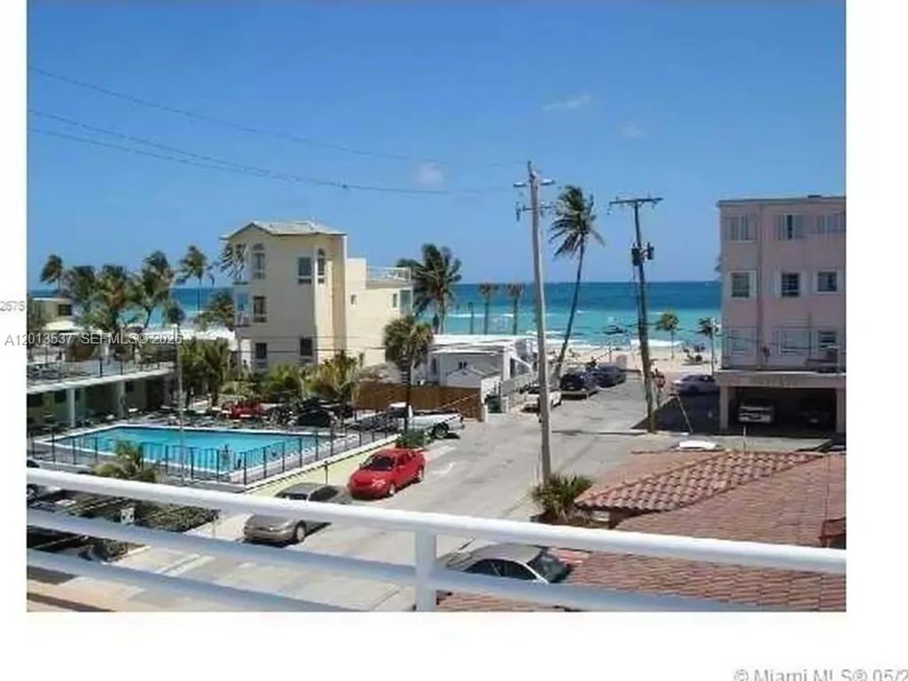326 Wilson Street Hollywood FL 33019