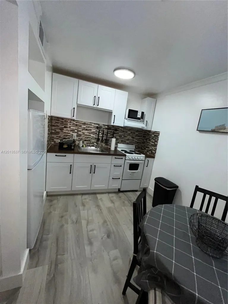 326 Wilson Street Hollywood FL 33019