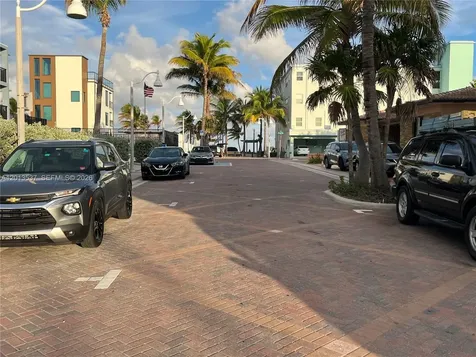 326 Wilson Street Hollywood FL 33019