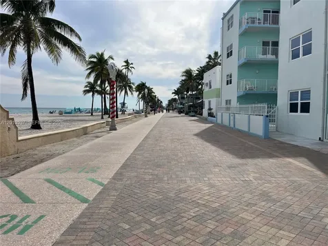 326 Wilson Street Hollywood FL 33019