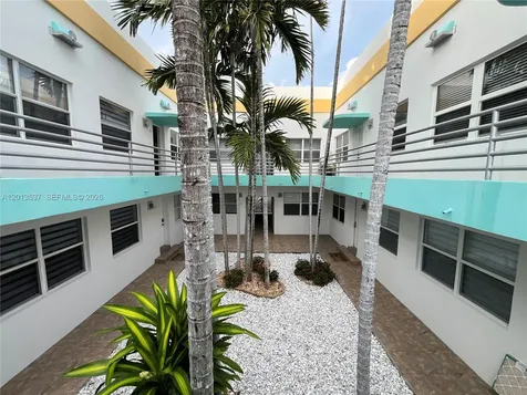 326 Wilson Street Hollywood FL 33019