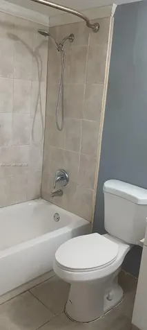 8040 N Colony Circle N Tamarac FL 33321