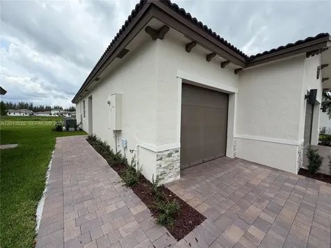 2384 SE 29th Drive Homestead FL 33035