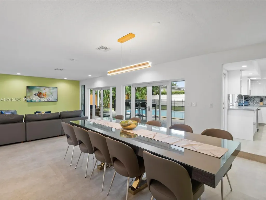 3721 N 55th Avenue Hollywood FL 33021