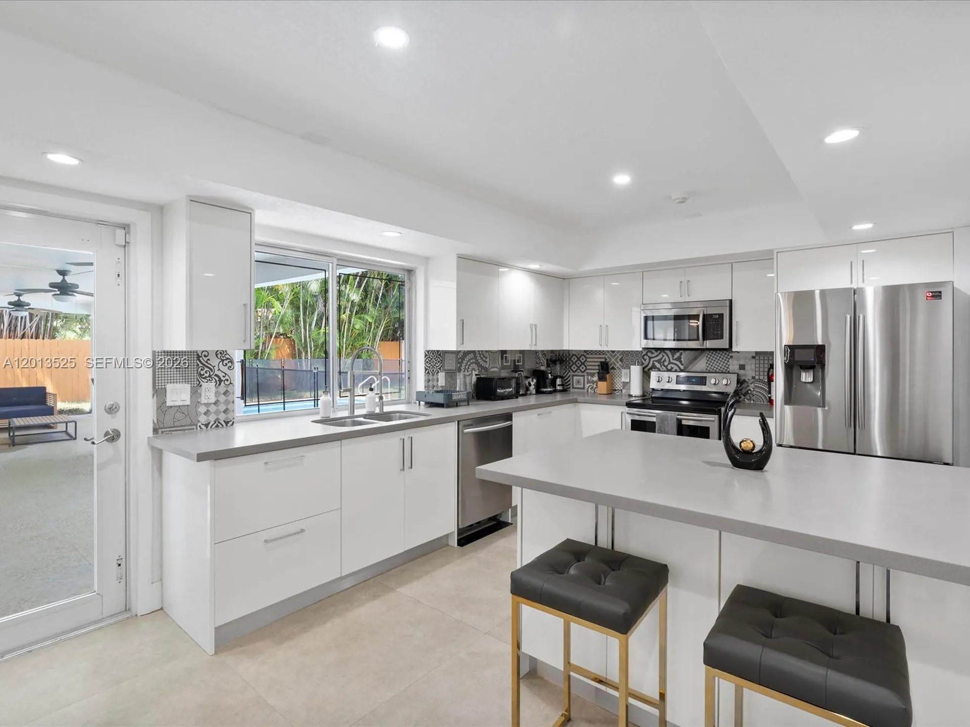 3721 N 55th Avenue Hollywood FL 33021