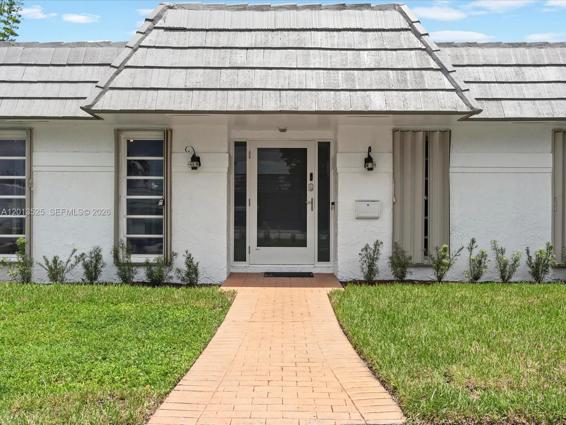 3721 N 55th Avenue Hollywood FL 33021