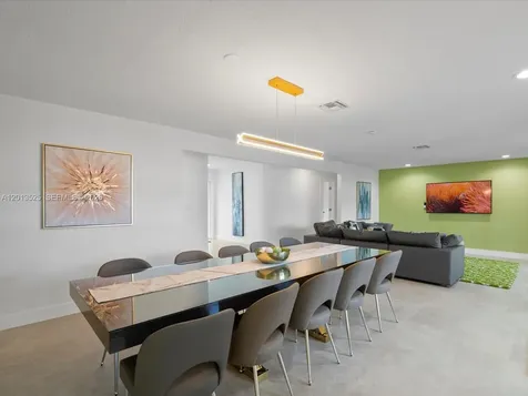 3721 N 55th Avenue Hollywood FL 33021