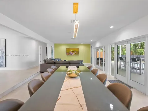 3721 N 55th Avenue Hollywood FL 33021