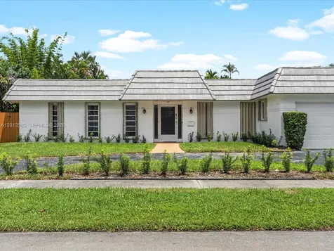 3721 N 55th Avenue Hollywood FL 33021