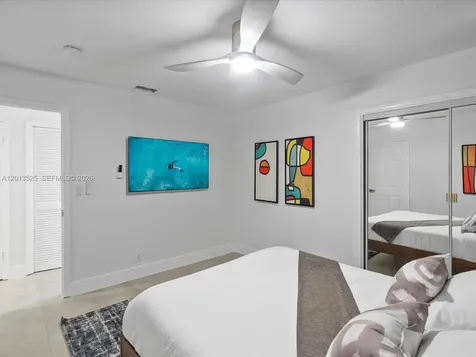3721 N 55th Avenue Hollywood FL 33021