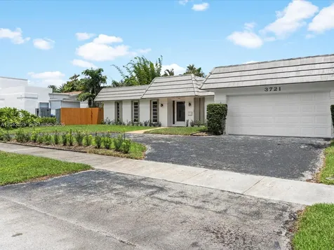 3721 N 55th Avenue Hollywood FL 33021