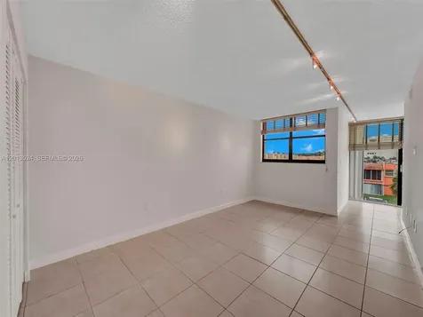 9420 W Flagler Street Miami FL 33174