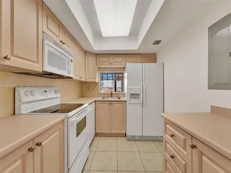 9420 W Flagler Street Miami FL 33174