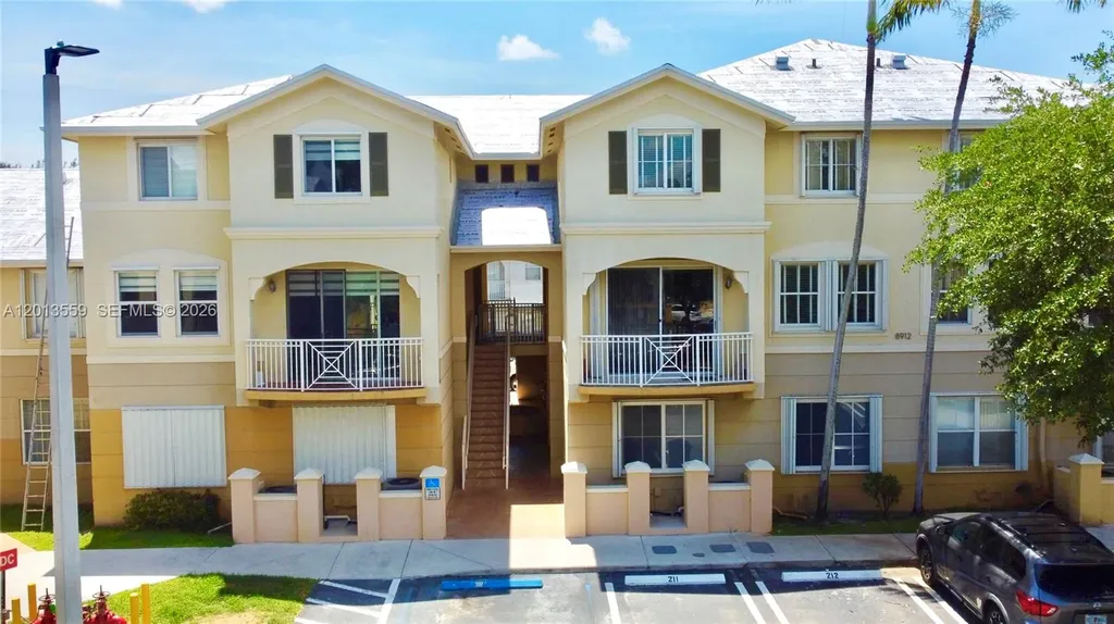 8912 W Flagler Street Miami FL 33174