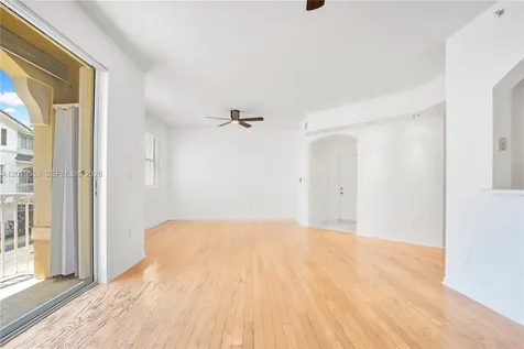 8912 W Flagler Street Miami FL 33174