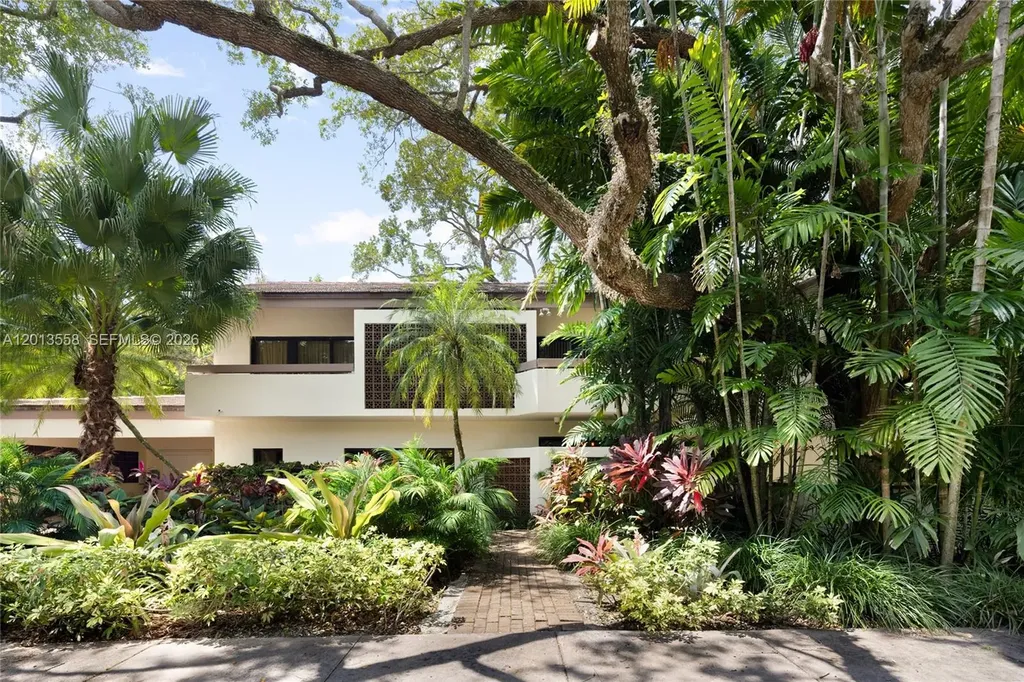 142 San Souci Drive Coral Gables FL 33133