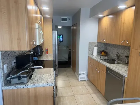 1201 S Ocean Drive Hollywood FL 33019