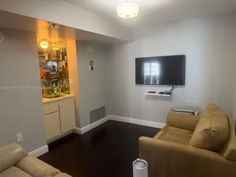 1201 S Ocean Drive Hollywood FL 33019