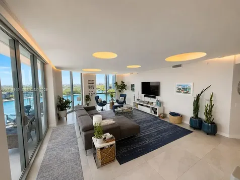 17111 Biscayne Boulevard North Miami Beach FL 33160