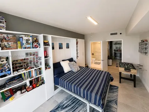 17111 Biscayne Boulevard North Miami Beach FL 33160