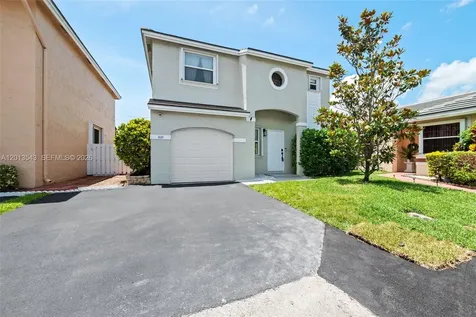 829 NW 99th Avenue Plantation FL 33324