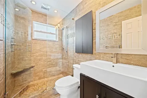 829 NW 99th Avenue Plantation FL 33324