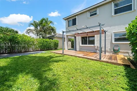 829 NW 99th Avenue Plantation FL 33324