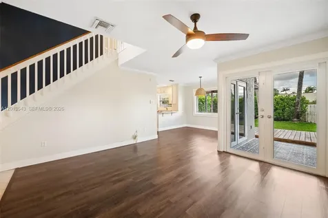 829 NW 99th Avenue Plantation FL 33324