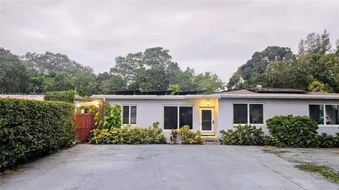 830 NE 159th Street North Miami Beach FL 33162