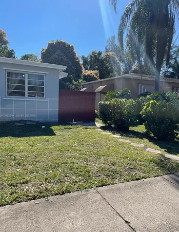 830 NE 159th Street North Miami Beach FL 33162