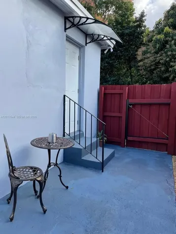 830 NE 159th Street North Miami Beach FL 33162