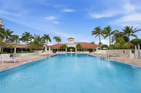 19900 E Country Club Drive Aventura FL 33180