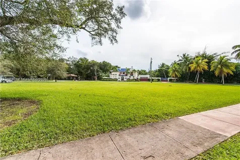 517 Menendez Avenue Coral Gables FL 33146