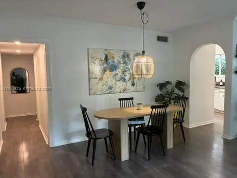 517 Menendez Avenue Coral Gables FL 33146