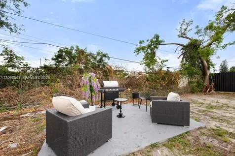 3521 NW 171st Terrace Miami Gardens FL 33056