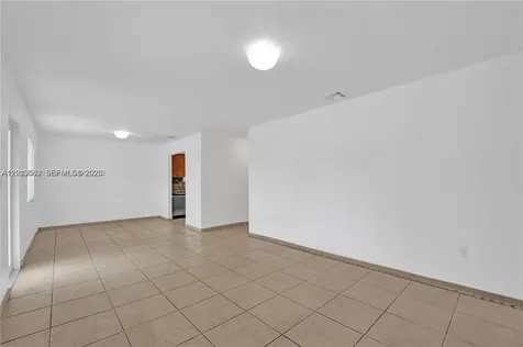 2747 SW 17th Street Miami FL 33145