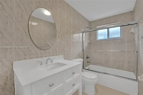 2747 SW 17th Street Miami FL 33145