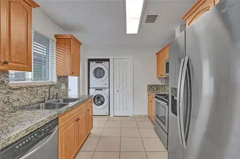 2747 SW 17th Street Miami FL 33145