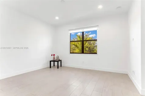 20919 NW 1st Drive Pembroke Pines FL 33029