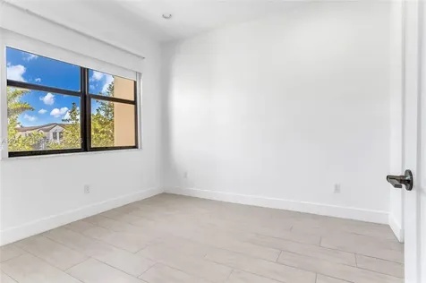 20919 NW 1st Drive Pembroke Pines FL 33029