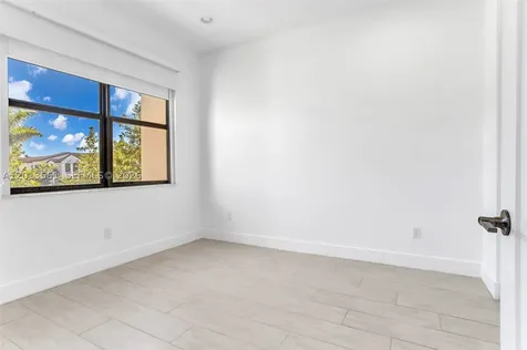 20919 NW 1st Drive Pembroke Pines FL 33029