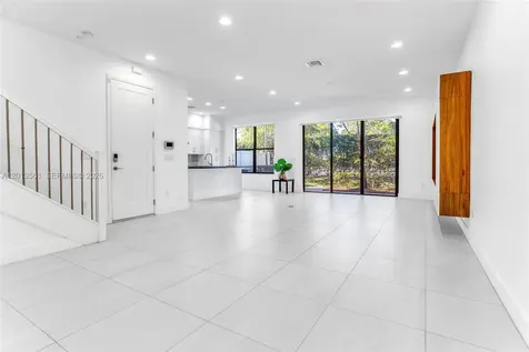 20919 NW 1st Drive Pembroke Pines FL 33029