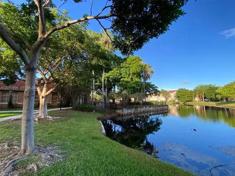 4828 N State Road 7 Coconut Creek FL 33073